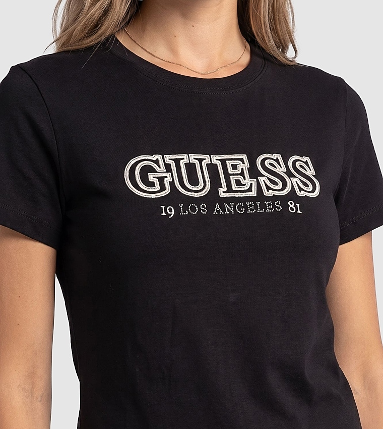 بلوزة GUESS سوداء كلاسيك